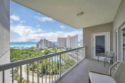 Stunning beach views *Not your grandma’s condo* - Image 5