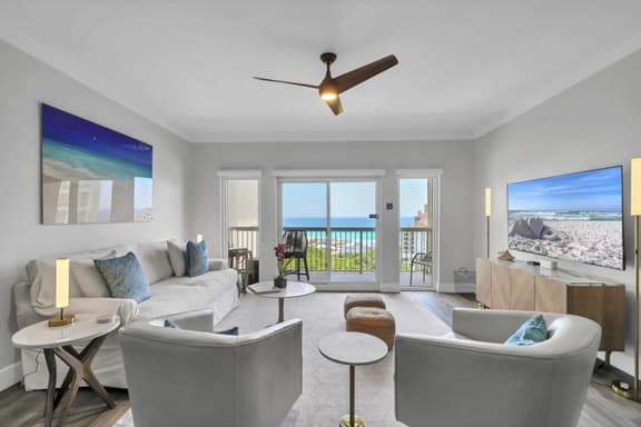 Stunning beach views *Not your grandma’s condo* - Image 1